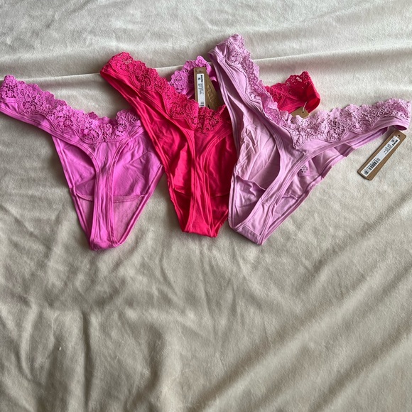 Set of 3: Skims Fits Everybody Lace Dipped Thong XL - Picture 3 of 3